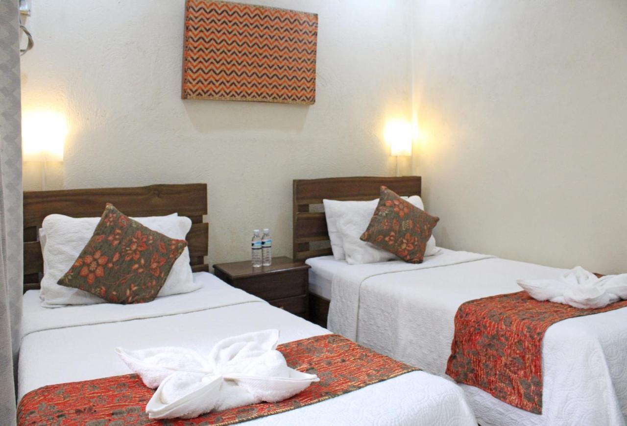 Balaibinda Lodge Корон Екстериор снимка