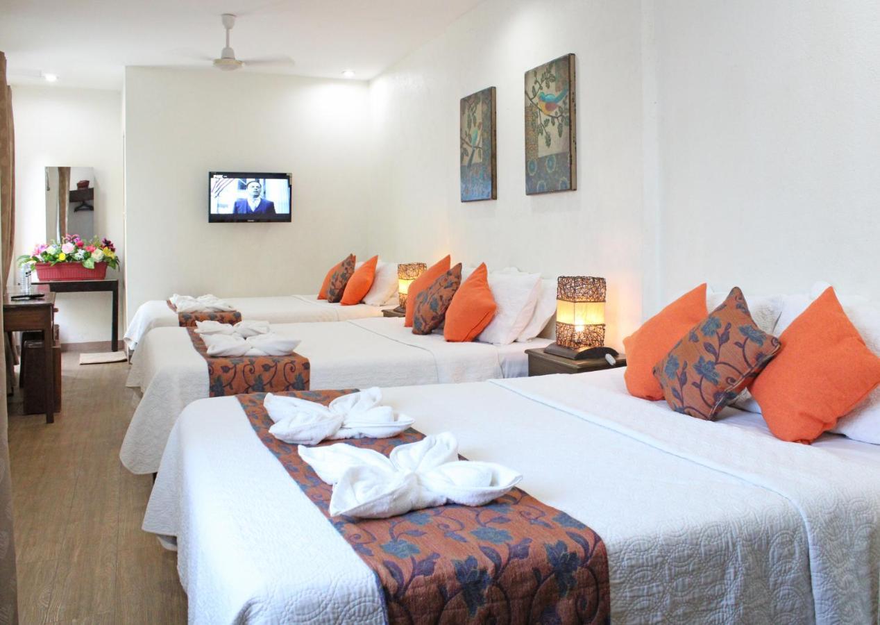 Balaibinda Lodge Корон Екстериор снимка
